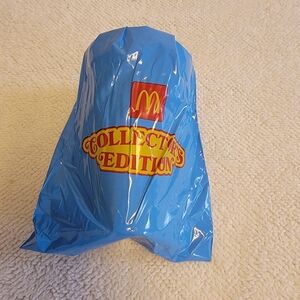 McDonald's Collector Cup 2024- Hello Kitty. *SEALED*